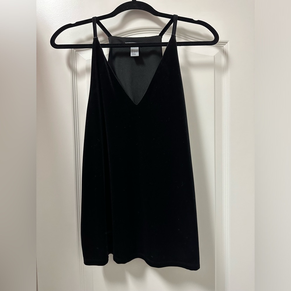 H&M Black Velvet V-Neck Camisole Size Small